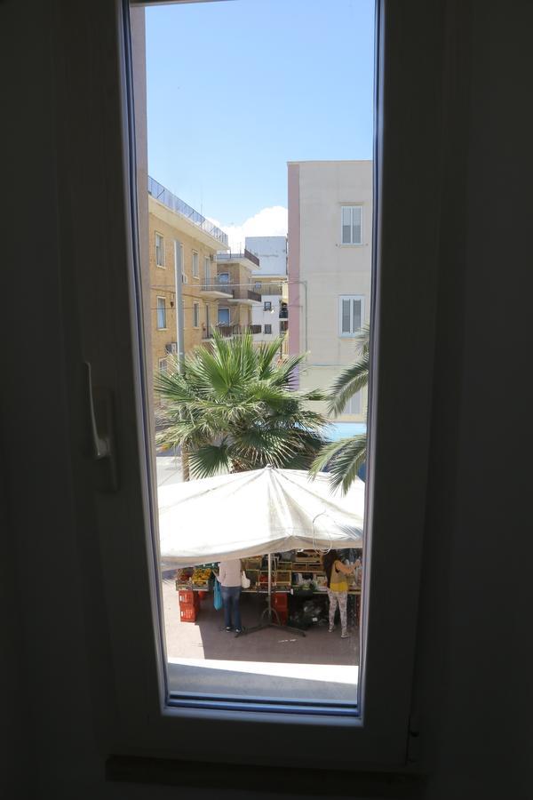 Rooms La Perla Del Mare Margherita Di Savoia Luaran gambar