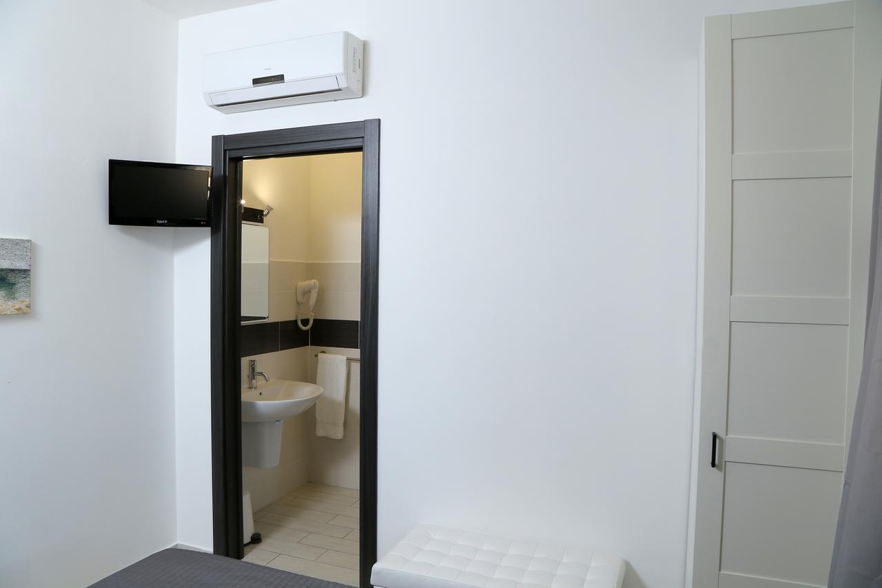 Rooms La Perla Del Mare Margherita Di Savoia Luaran gambar
